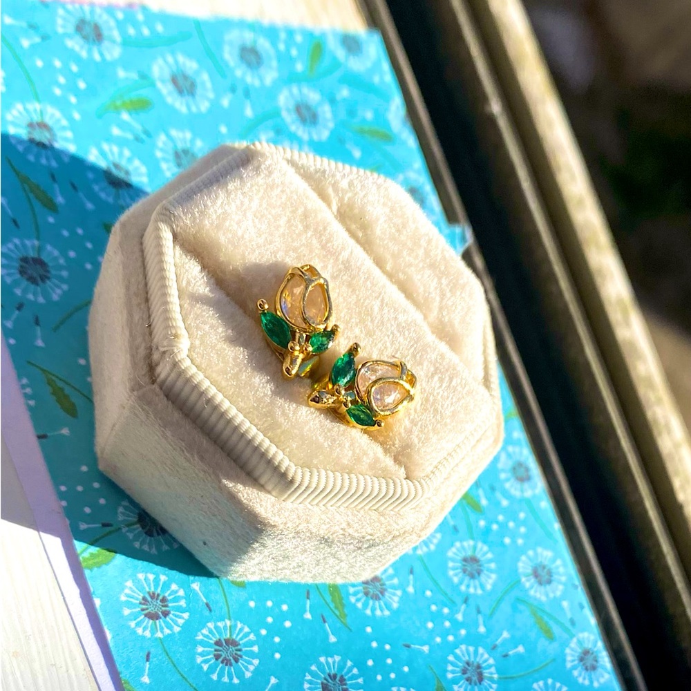 Gold Tulip Earrings